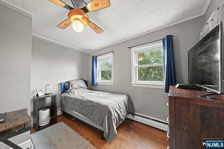 62 Vreeland Avenue Bloomingdale, NJ 07403