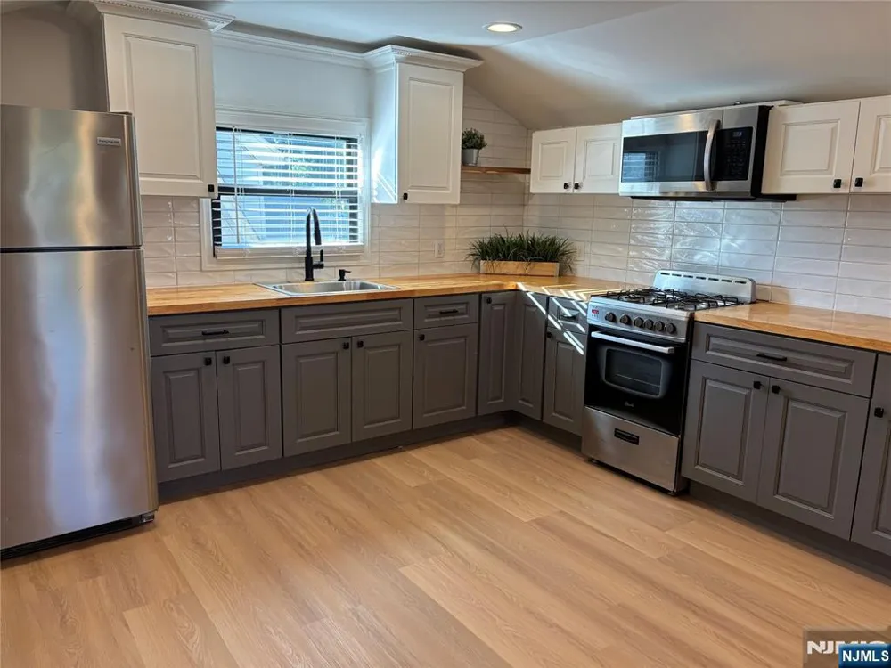 45 Fairmount Avenue 2 Maywood, NJ 07607