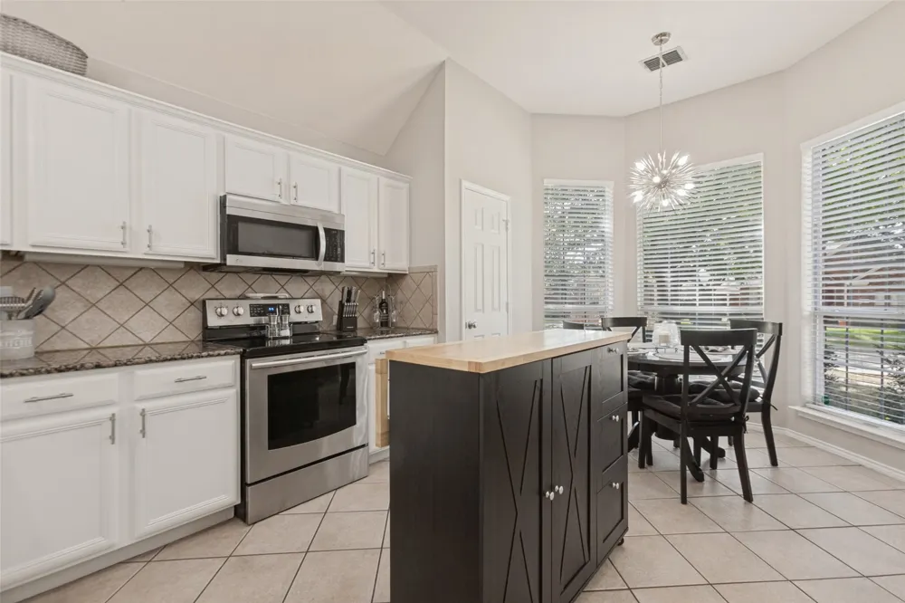 7914 Whispering Tree Lane Plano, TX 75024