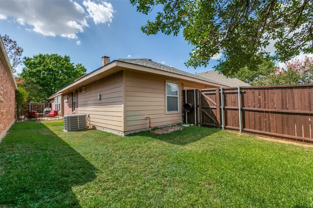 7914 Whispering Tree Lane Plano, TX 75024