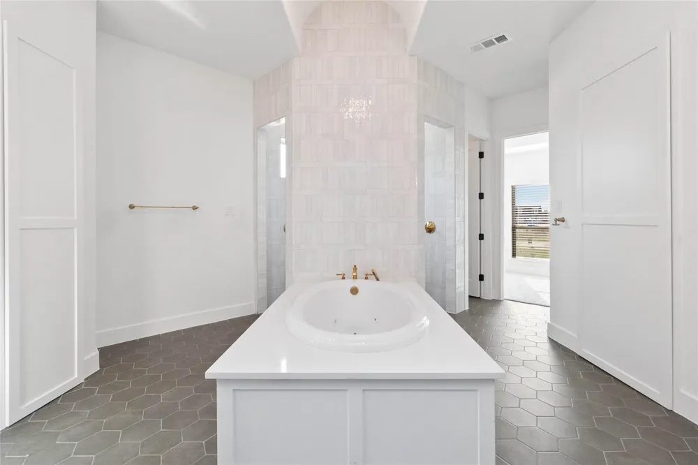 2102 Tauber Court Rockwall, TX 75087