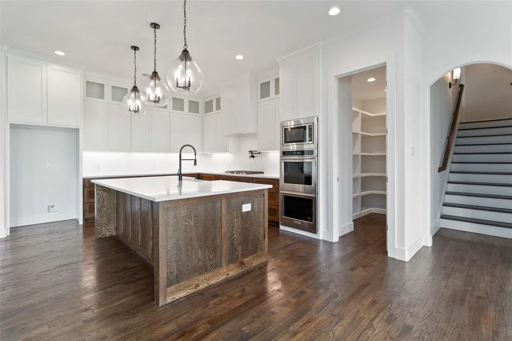 2102 Tauber Court Rockwall, TX 75087