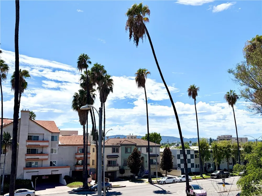15155 Sherman Way #49 Van Nuys, CA 91405