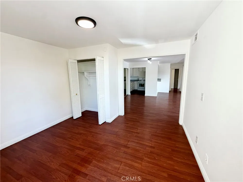 15155 Sherman Way #49 Van Nuys, CA 91405