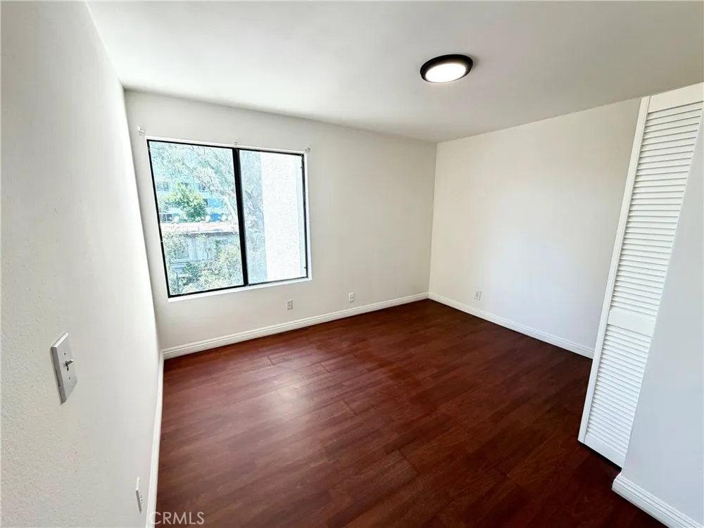 15155 Sherman Way #49 Van Nuys, CA 91405