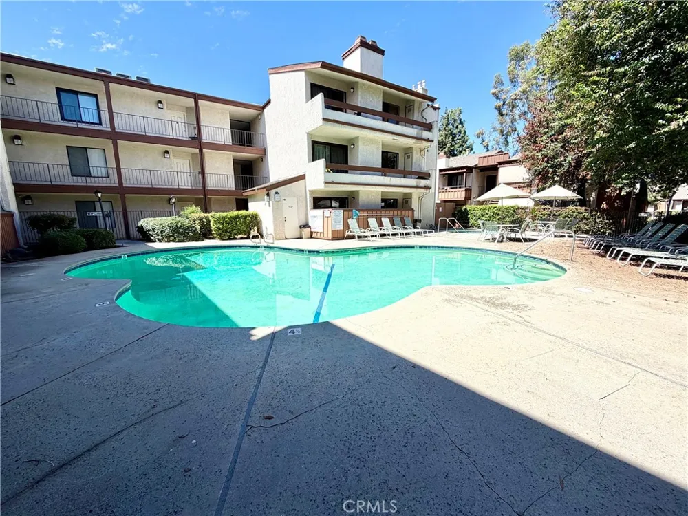 15155 Sherman Way #49 Van Nuys, CA 91405