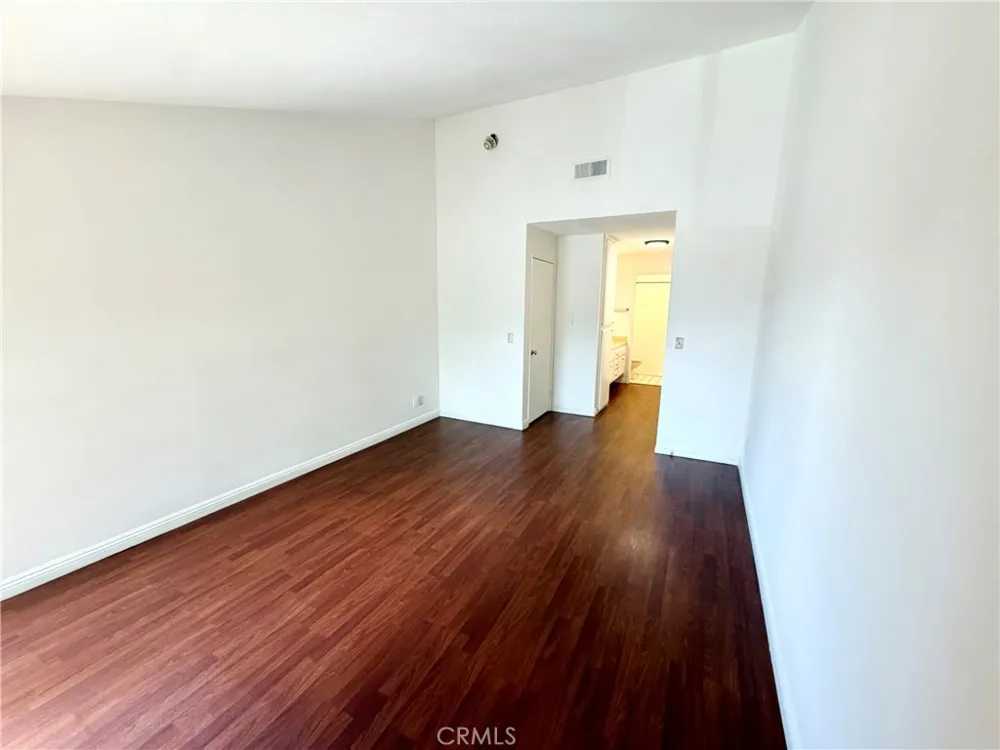 15155 Sherman Way #49 Van Nuys, CA 91405