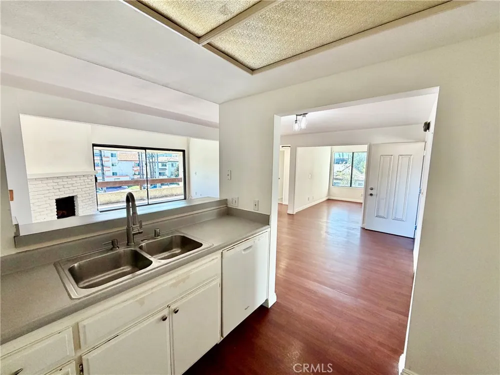 15155 Sherman Way #49 Van Nuys, CA 91405