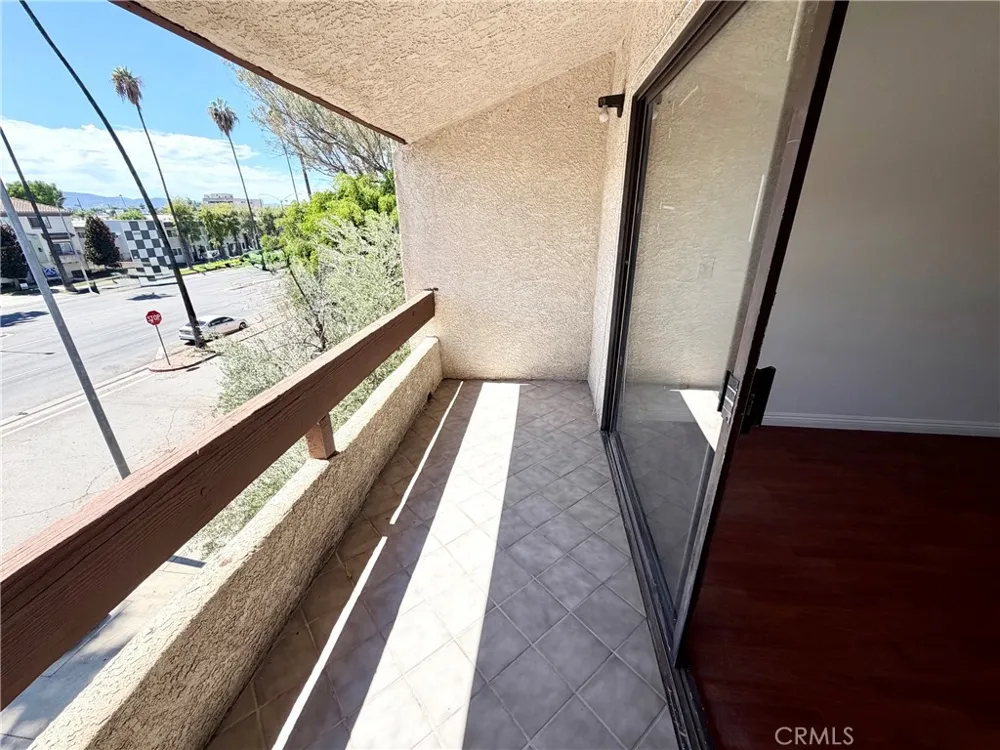 15155 Sherman Way #49 Van Nuys, CA 91405