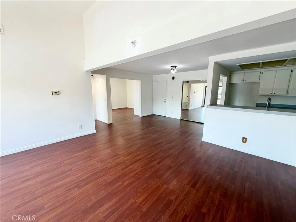 15155 Sherman Way #49 Van Nuys, CA 91405