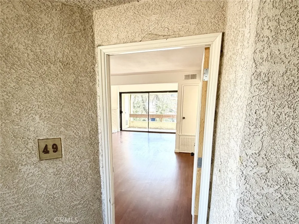 15155 Sherman Way #49 Van Nuys, CA 91405