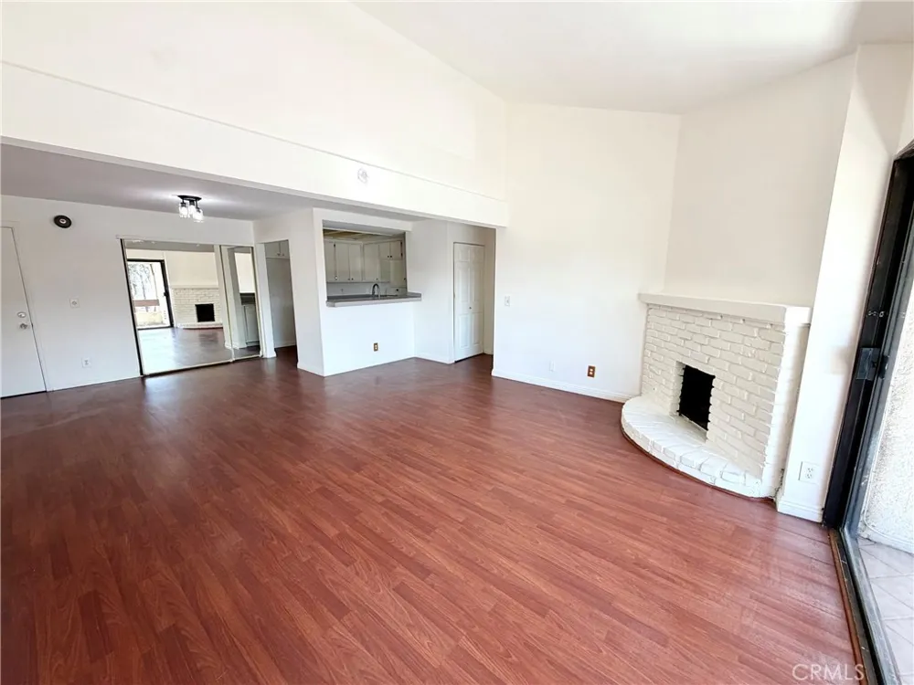 15155 Sherman Way #49 Van Nuys, CA 91405
