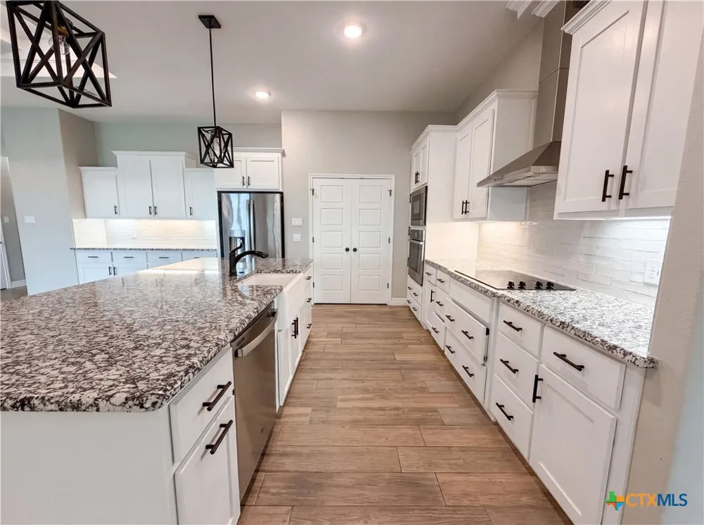 6112 Wye Oak Drive Salado, TX 76571