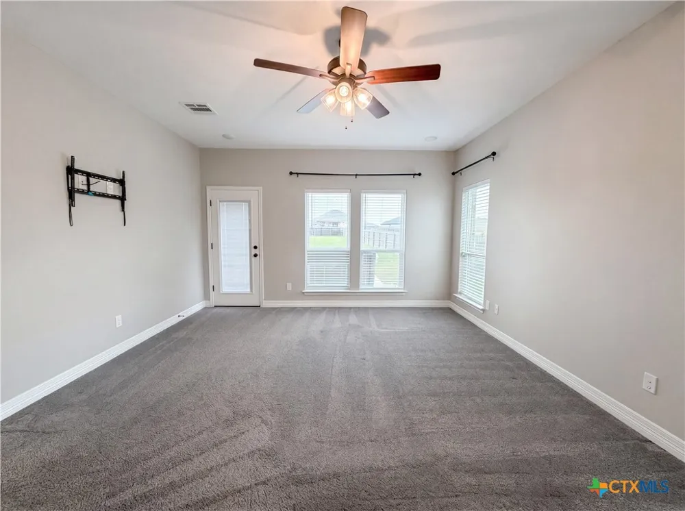 6112 Wye Oak Drive Salado, TX 76571