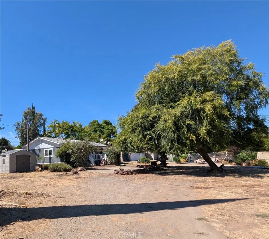 5255 Lakeshore Lakeport, CA 95453