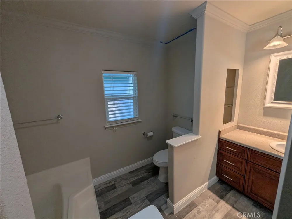 5255 Lakeshore Lakeport, CA 95453