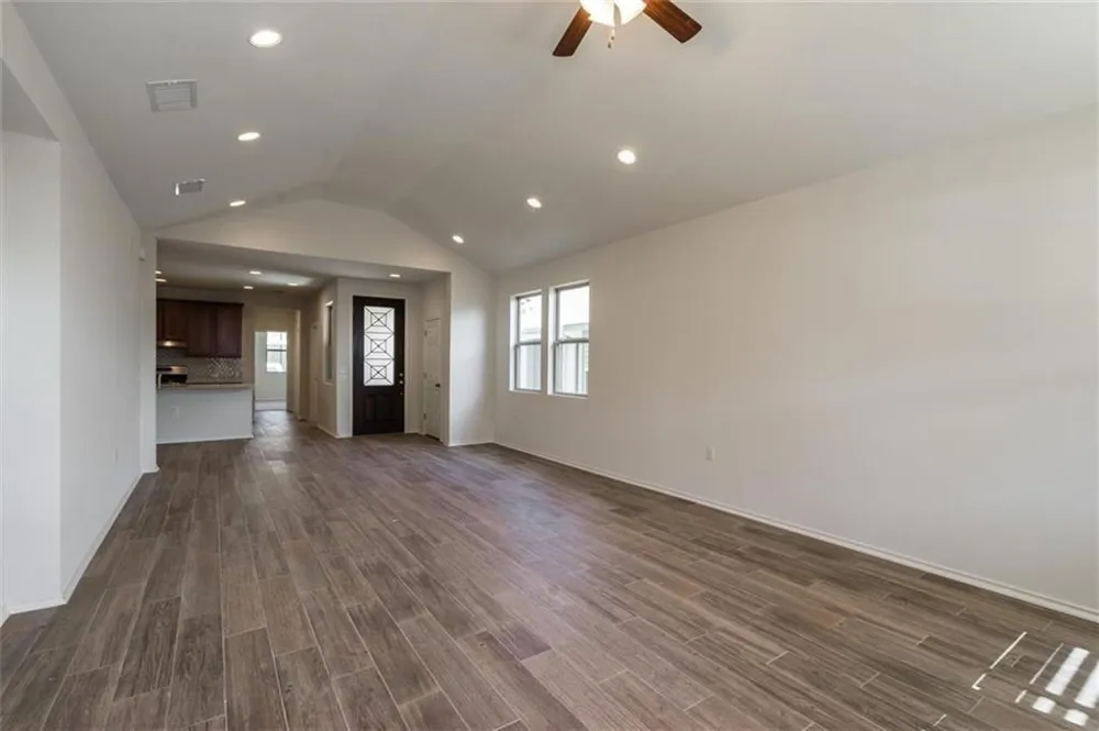 1911 Crimson Rosella Trail Trail Austin, TX 78728