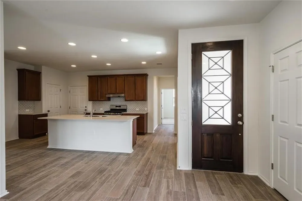 1911 Crimson Rosella Trail Trail Austin, TX 78728