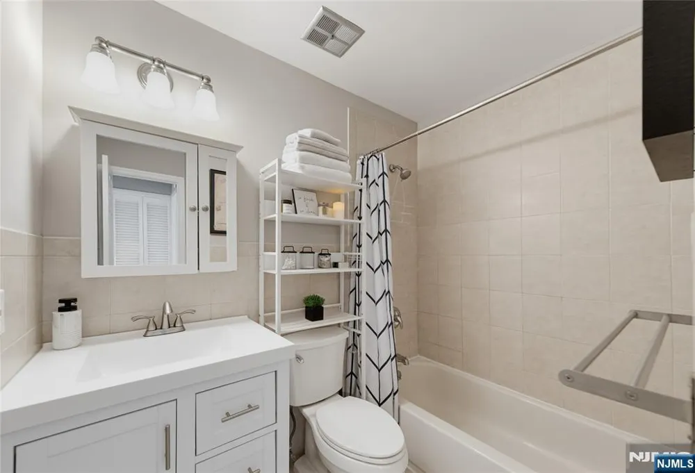 77 Liberty Street 8 Little Ferry, NJ 07643