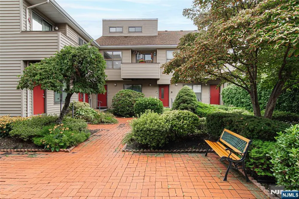 77 Liberty Street 8 Little Ferry, NJ 07643