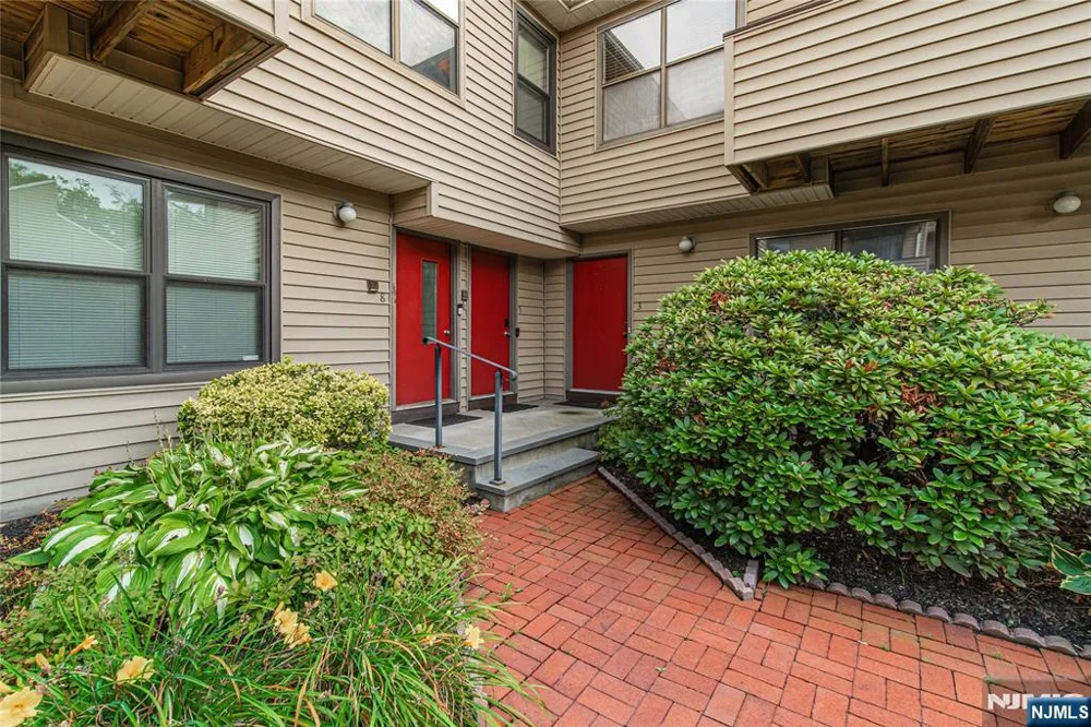 77 Liberty Street 8 Little Ferry, NJ 07643