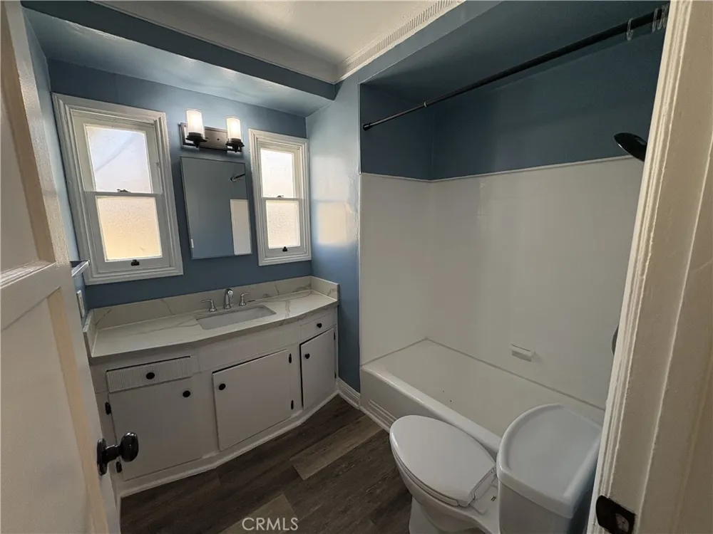 116 S Kenmore Los Angeles, CA 90004