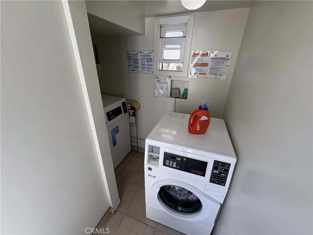 116 S Kenmore Los Angeles, CA 90004