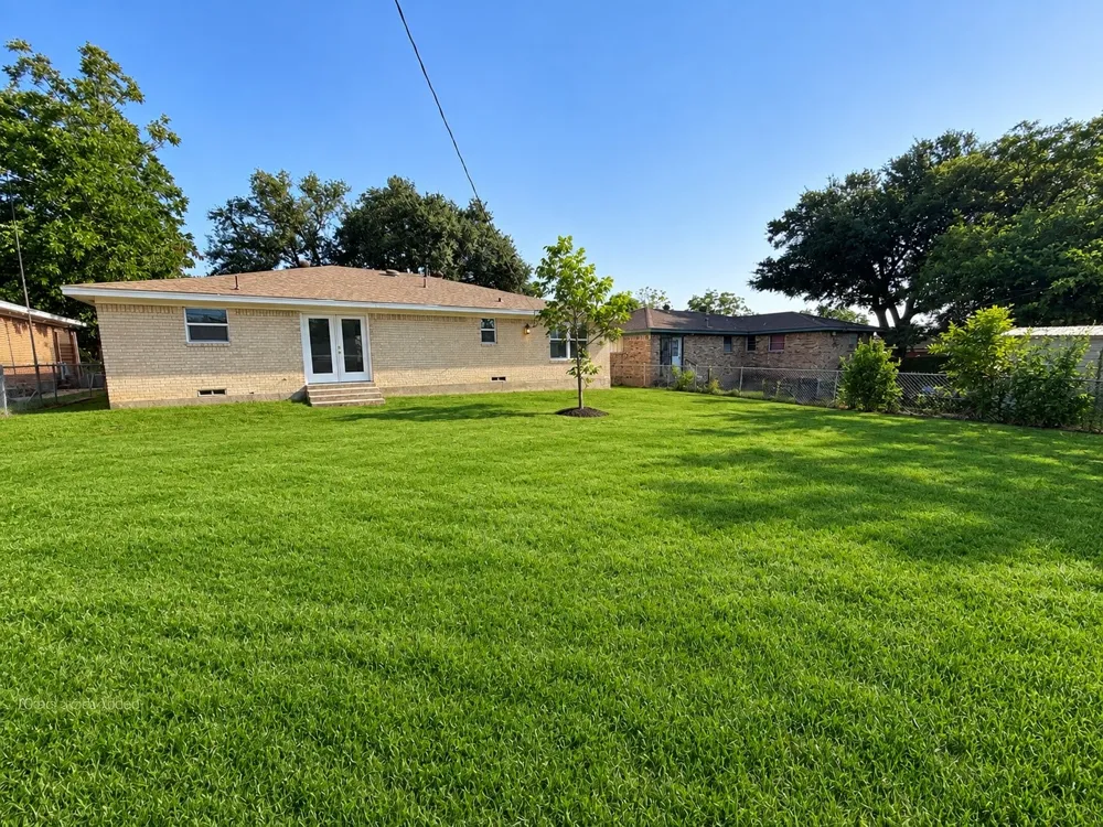 8706 Reva Street Dallas, TX 75227