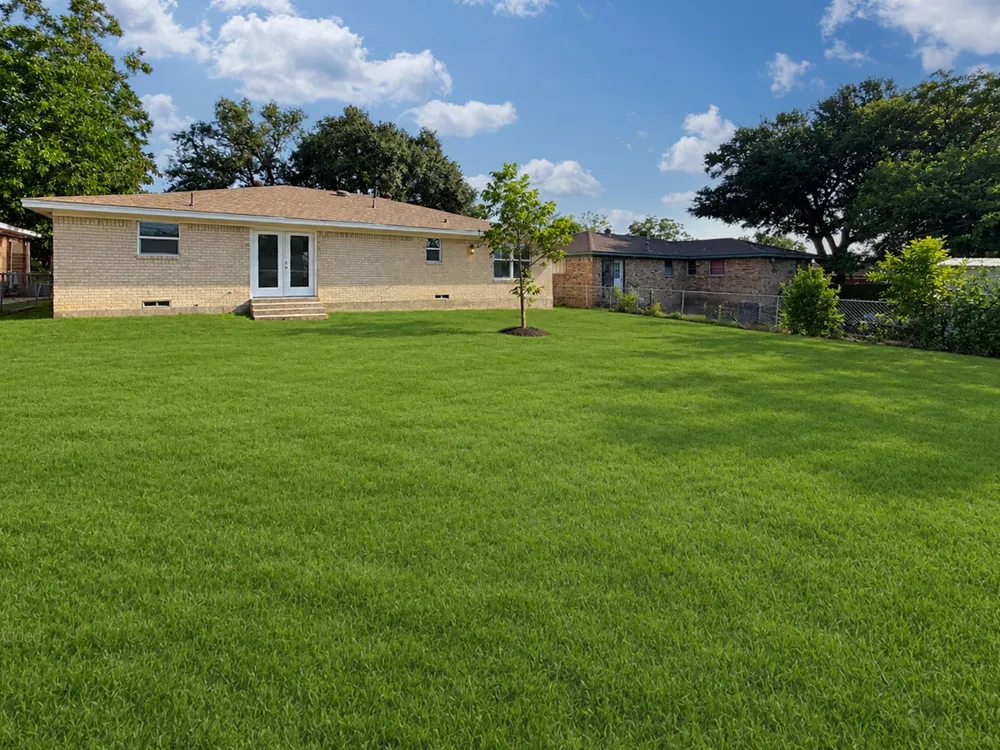 8706 Reva Street Dallas, TX 75227