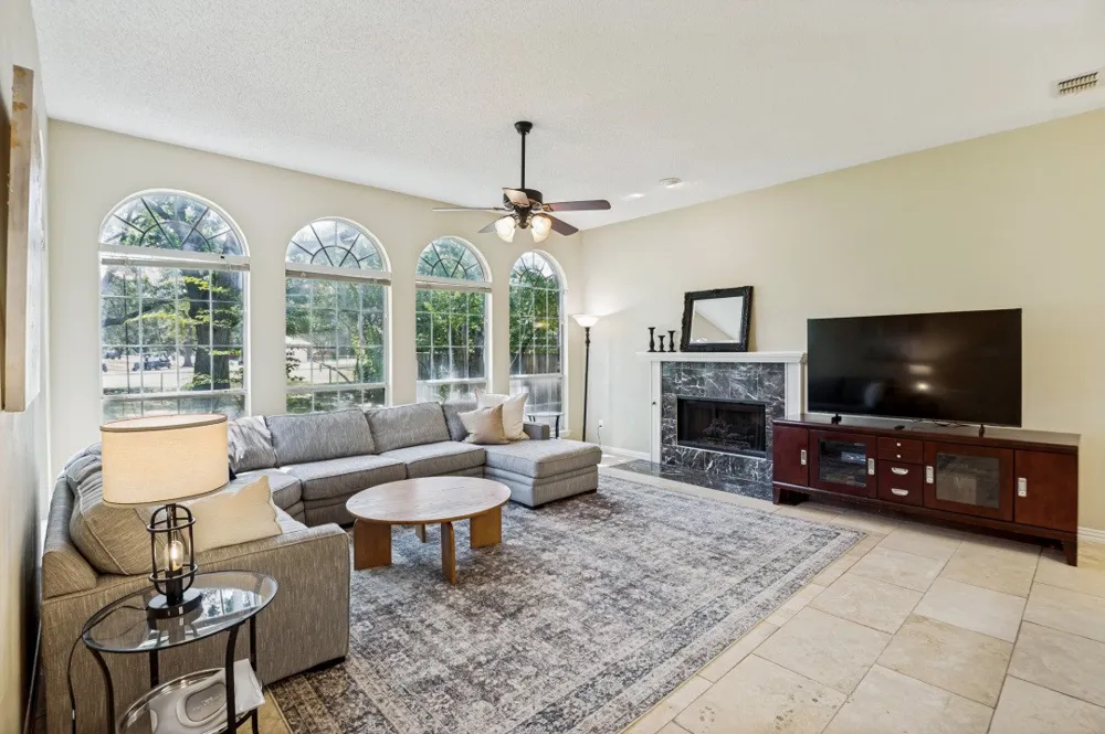 10913 Alexandria Drive Frisco, TX 75035