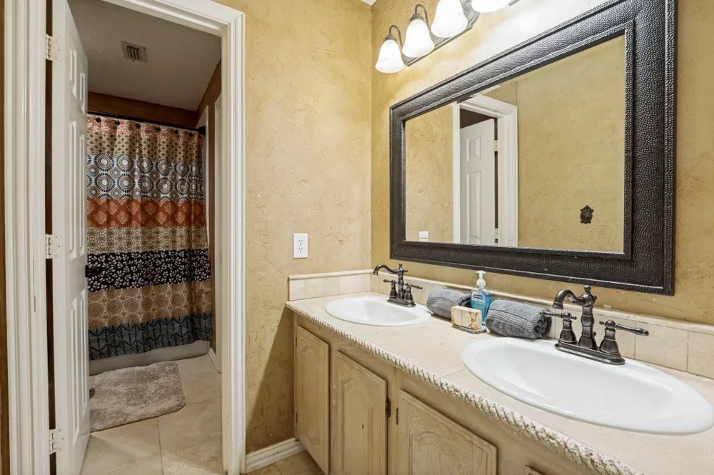 10913 Alexandria Drive Frisco, TX 75035