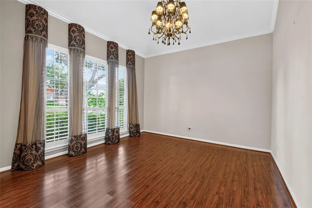 314 Bridge Crest Boulevard Houston, TX 77082