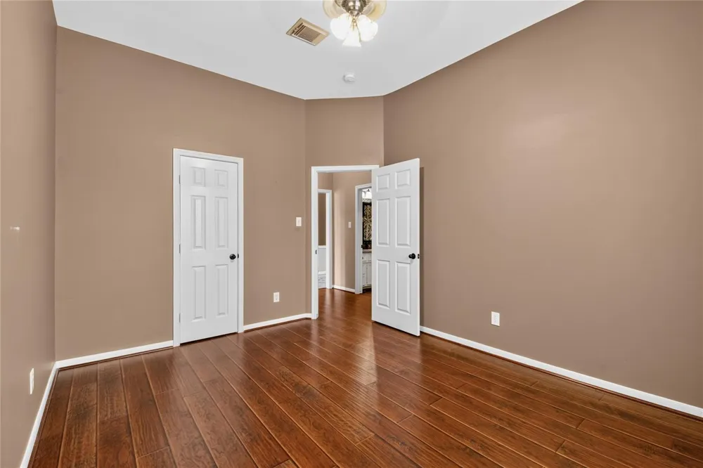 314 Bridge Crest Boulevard Houston, TX 77082