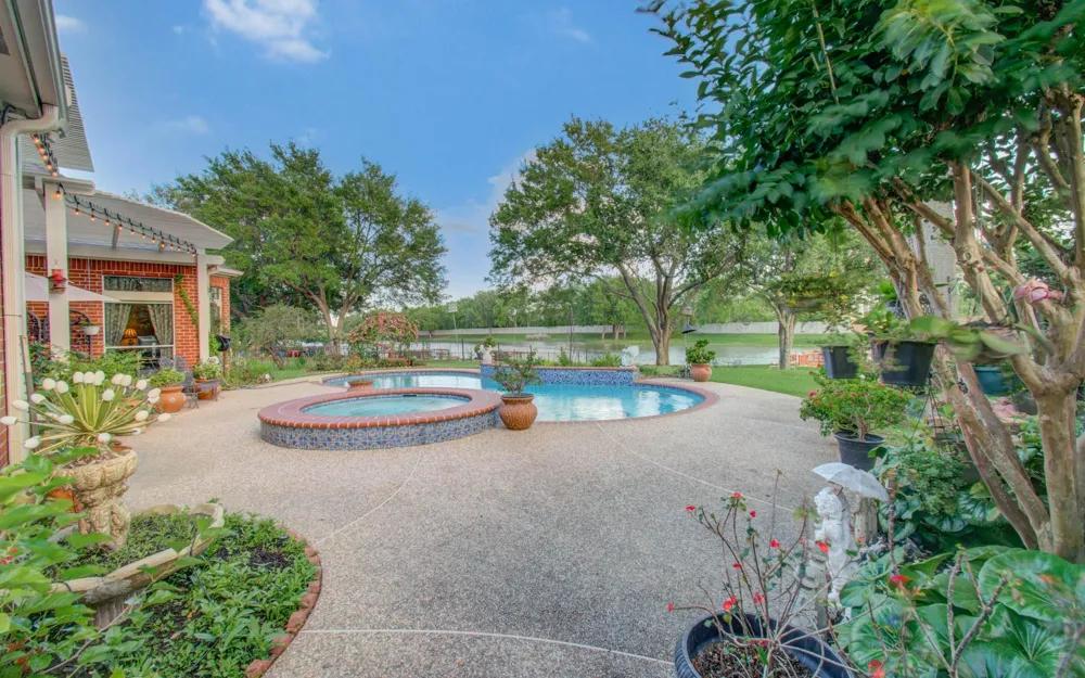 314 Bridge Crest Boulevard Houston, TX 77082