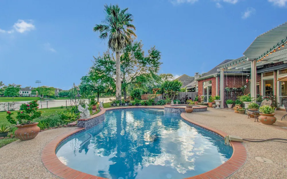 314 Bridge Crest Boulevard Houston, TX 77082
