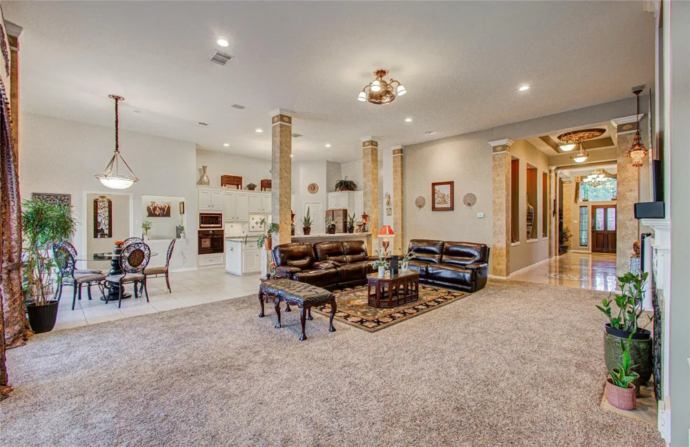 314 Bridge Crest Boulevard Houston, TX 77082
