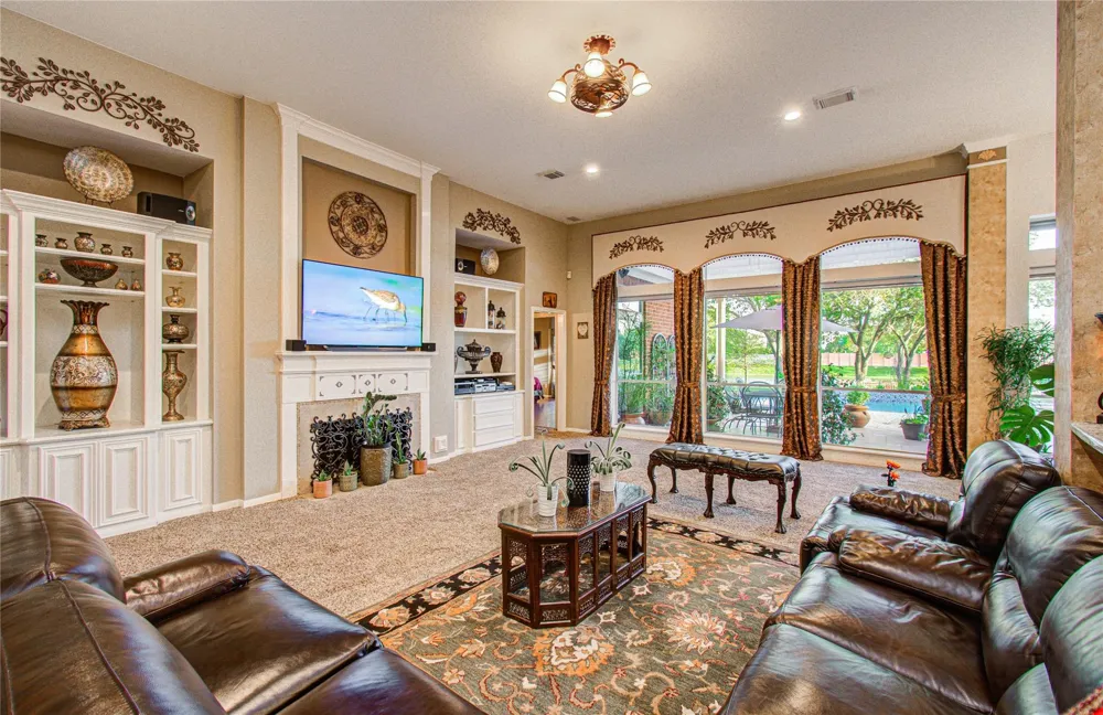 314 Bridge Crest Boulevard Houston, TX 77082