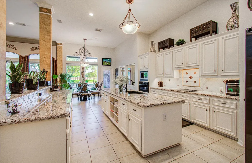 314 Bridge Crest Boulevard Houston, TX 77082