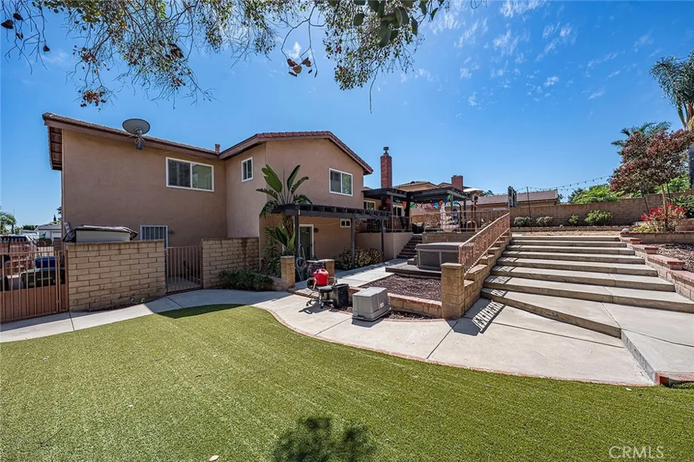9048 Regency Way Alta Loma, CA 91701