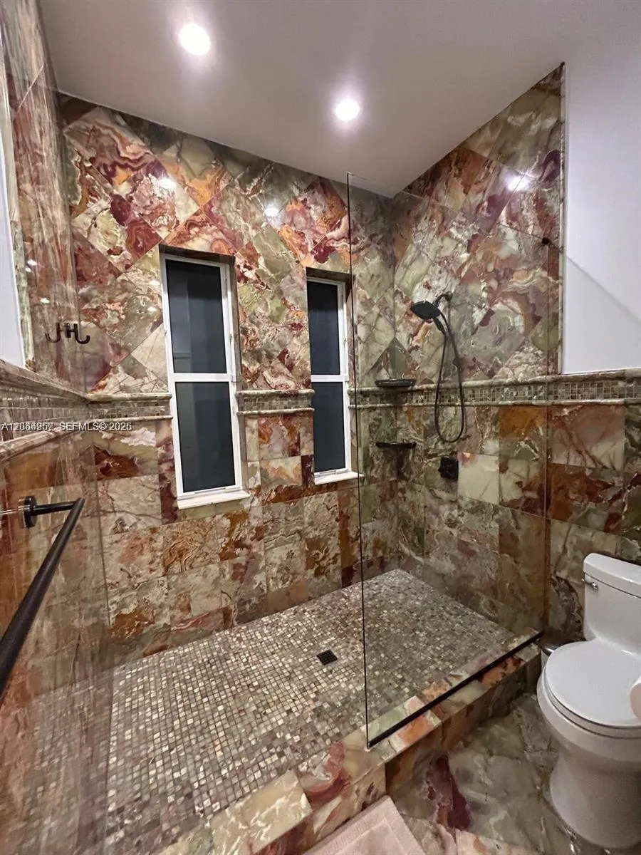1116 13th Ct Hollywood, FL 33019