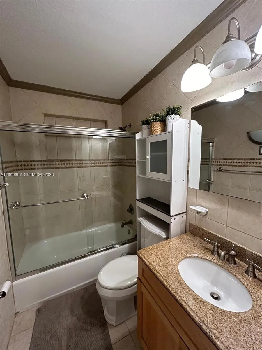 1116 13th Ct Hollywood, FL 33019