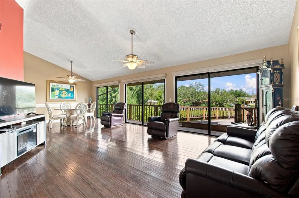 5 VENETIAN COURT Tarpon Springs, FL 34689