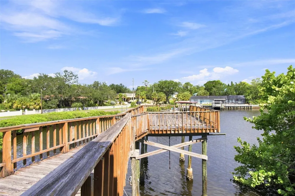 5 VENETIAN COURT Tarpon Springs, FL 34689