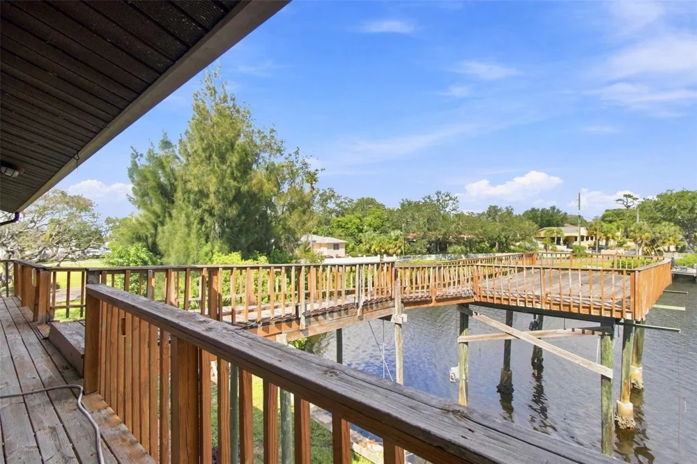5 VENETIAN COURT Tarpon Springs, FL 34689