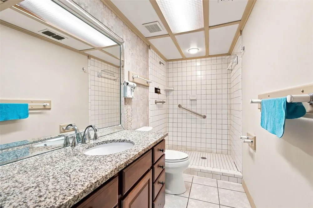 5 VENETIAN COURT Tarpon Springs, FL 34689