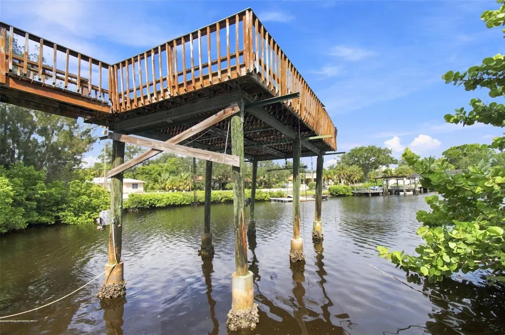 5 VENETIAN COURT Tarpon Springs, FL 34689
