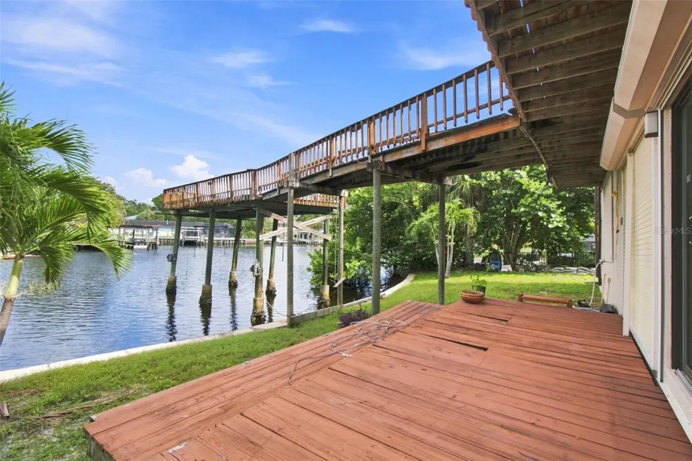 5 VENETIAN COURT Tarpon Springs, FL 34689