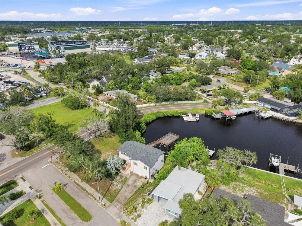 5 VENETIAN COURT Tarpon Springs, FL 34689