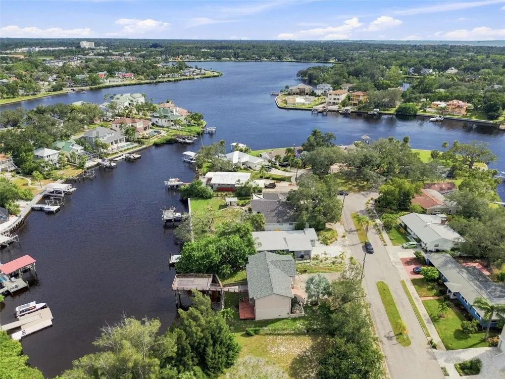5 VENETIAN COURT Tarpon Springs, FL 34689