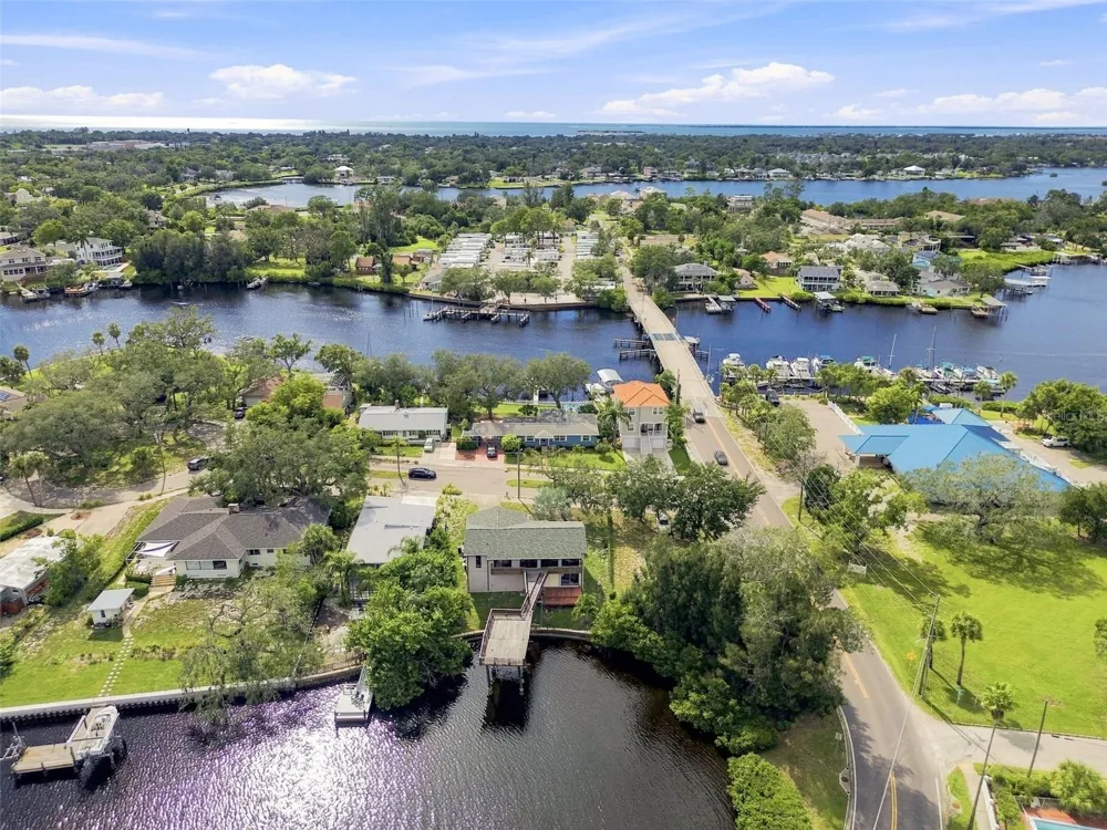 5 VENETIAN COURT Tarpon Springs, FL 34689
